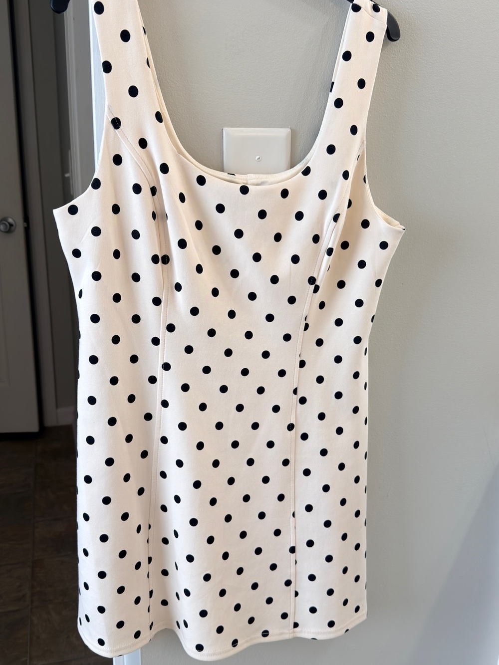 Sleeveless Scoop Neck Mini Dress in White with Black Polka Dots - Picture 3 of 4